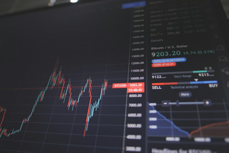 Central Banks at the Crossroads: Liquidity Pressures, Inflation Metrics and Debt Maturation